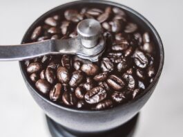 Manuel kaffekværn test – Find den bedste manuelle kaffekværn bedste manuelle kaffekværn