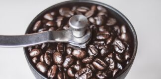 Manuel kaffekværn test – Find den bedste manuelle kaffekværn bedste manuelle kaffekværn