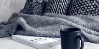 Derfor er din sofa og kaffe en perfekt kombination